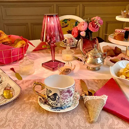 La Villa Des Roses Gite Chambres D'Hotes Piscine Chauffee