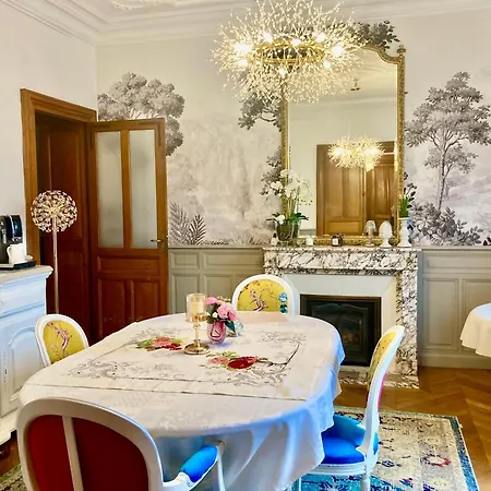 La Villa des Roses Gîte Chambres d'hôtes Piscine chauffée 4* Luçon