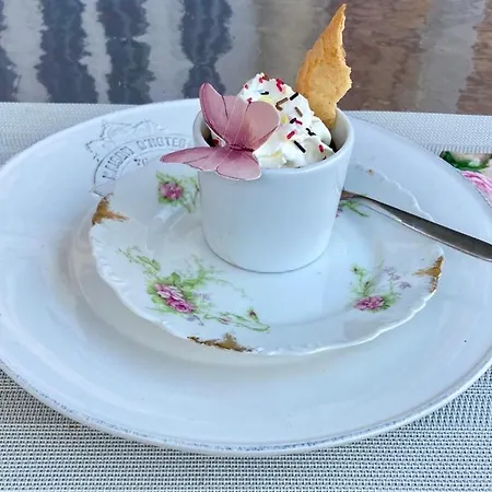 La Villa des Roses Gîte Chambres d'hôtes Piscine chauffée Casa vacanze