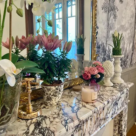 La Villa Des Roses Gite Chambres D'Hotes Piscine Chauffee Luçon