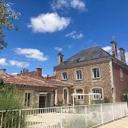La Des Roses D'hotes Piscine Chauffee 4* Luçon