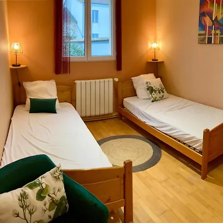 Panzió La Des Roses D'hotes Piscine Chauffee *