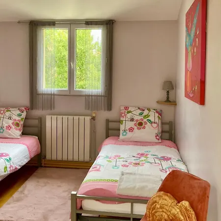 La Des Roses D'hotes Piscine Chauffee Panzió Luçon