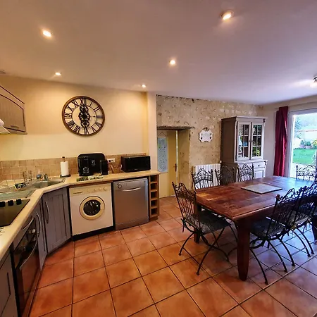 La Villa des Roses Gîte Chambres d'hôtes Piscine chauffée Casa vacanze