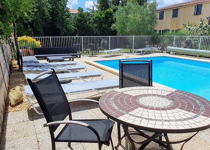 La Des Roses D'hotes Piscine Chauffee Luçon