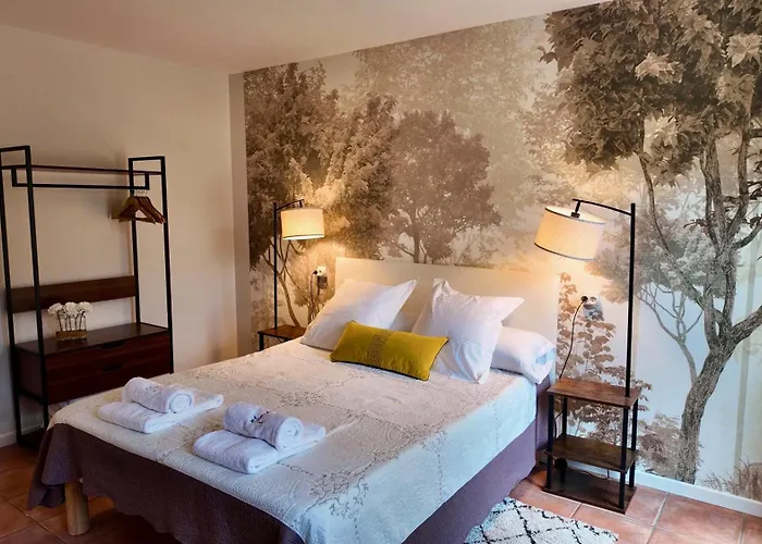 La Des Roses D'hotes Piscine Chauffee